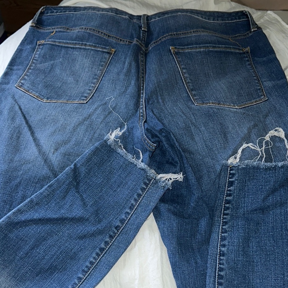 Mossimo Denim High Rise Jegging Distressed Blue Jeans Sz 18 34R very cute nice